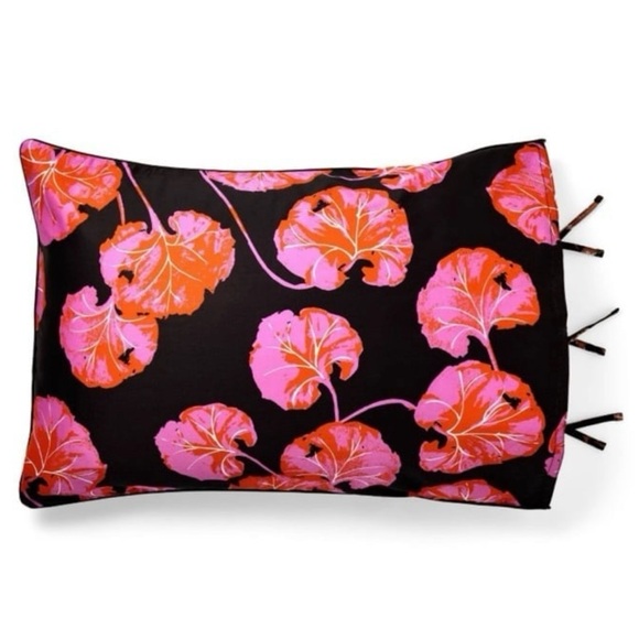 🐆NO OFFERS! DVF LIM ED COMFORTER SET - Picture 7 of 10